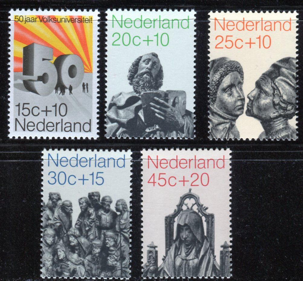 (1971) MiNr. 958 - 962 ** - Nizozemsko - Letní známky ve prospěch sociálního a kulturního blahobytu: 50 let center pro vzdělávání dospělých; dřevěné figurky