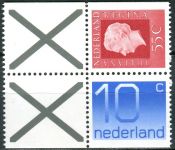 (1976) MiNr. 1066 + 1064 ** - Nizozemsko - číslo a královna - zn. + K