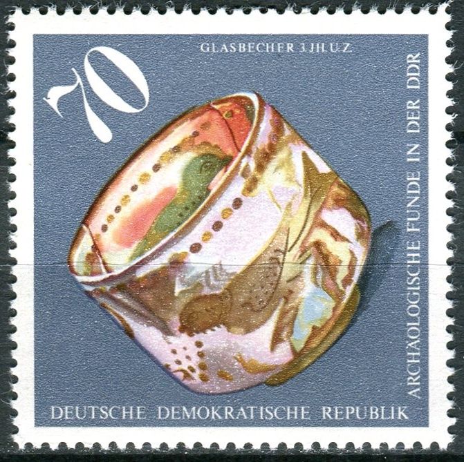 (1976) MiNr. 2186 ** - DDR - Archeologické nálezy v DDR - Římský skleněný hrnek (3. století)