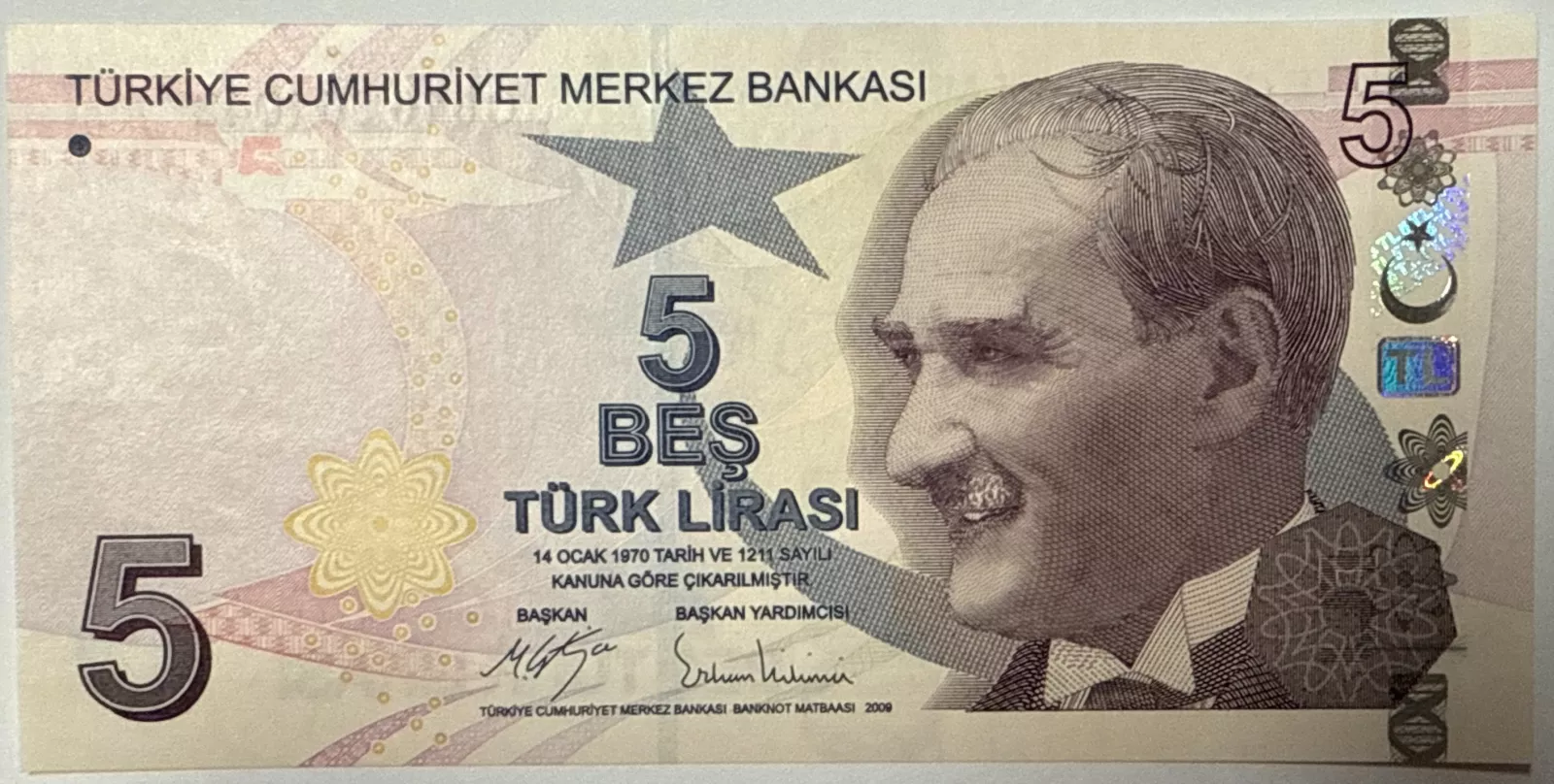 Turecko (P 222c) bankovka 5 Lir (2017) - UNC